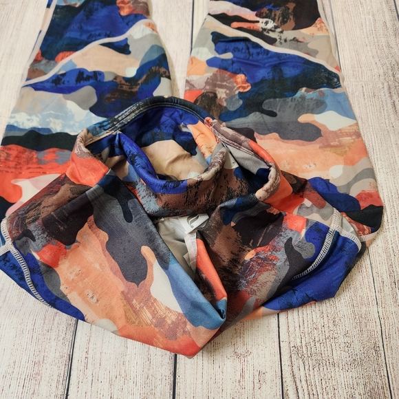 Fabletics Anywhere High Waist Leggings 7/8 Water Color Blue Orange Key Pocket M - Picture 5 of 7